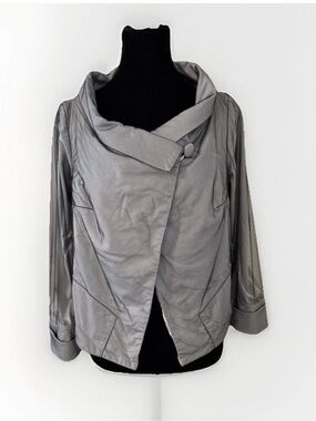 Made In Italy Cropped Jacket Sz 6 EU 42 Black Mesh Over Cotton Retro 1950s Look